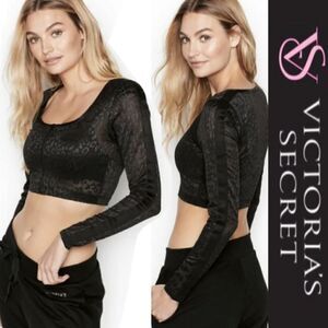 Victoria’s Secret Black Leopard Long Sleeve Active Top